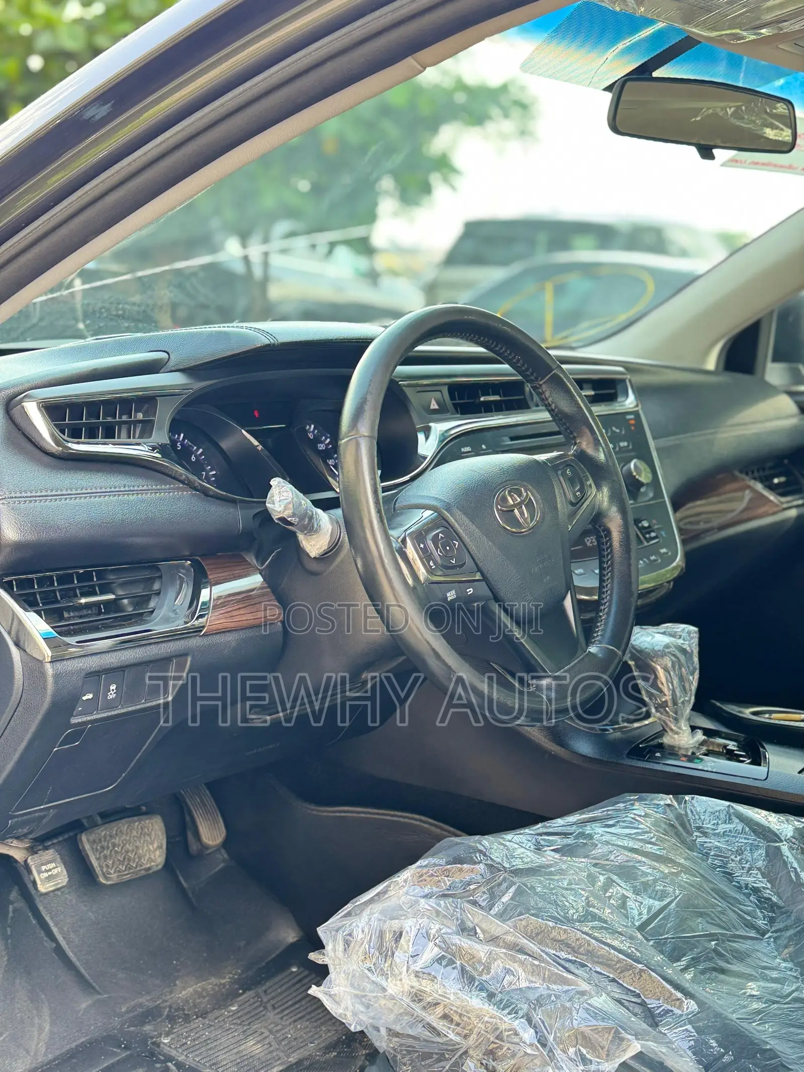 Toyota Avalon XLE Sedar FWD (3.5L 6cyl 6A) 2013 Gray