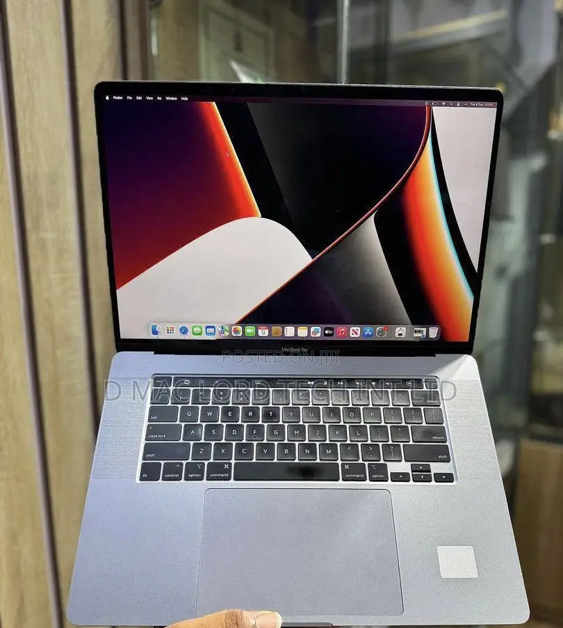 Laptop Apple MacBook Pro 2019 32GB Intel Core i9 SSD 1T