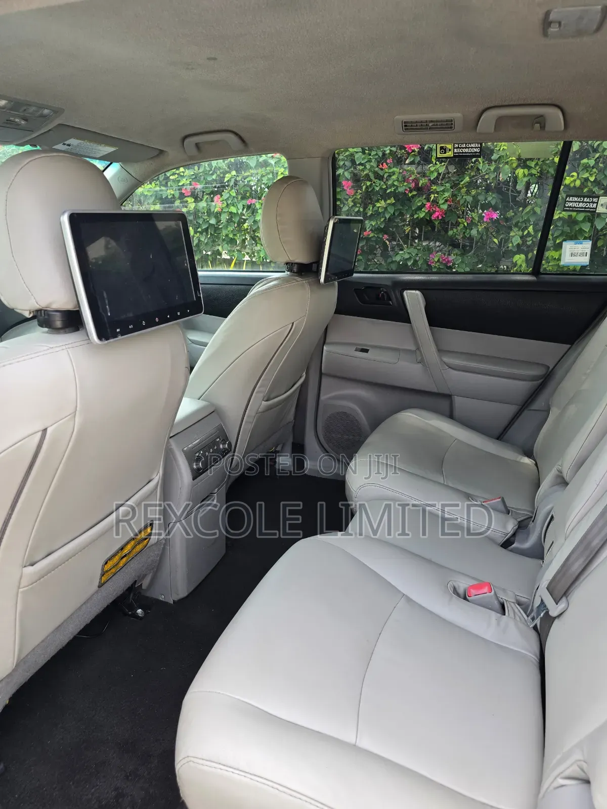 Toyota Highlander SE 2012 Black