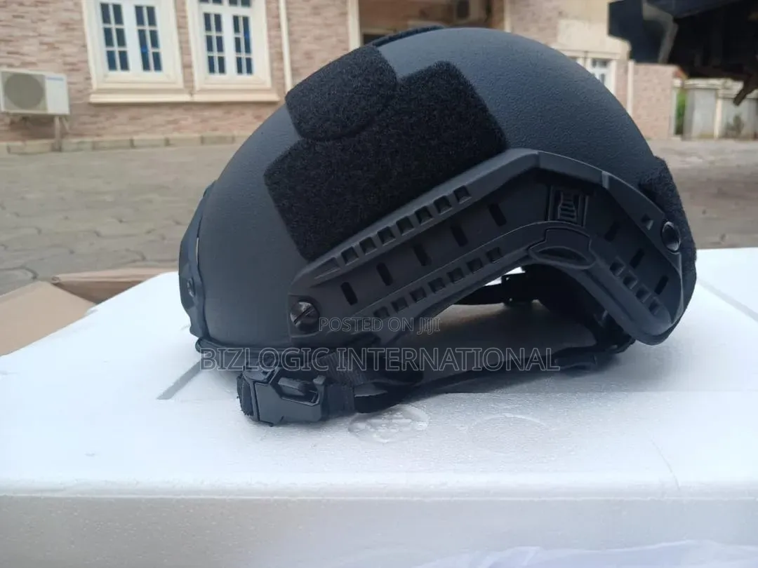Tactical Combat Helmet