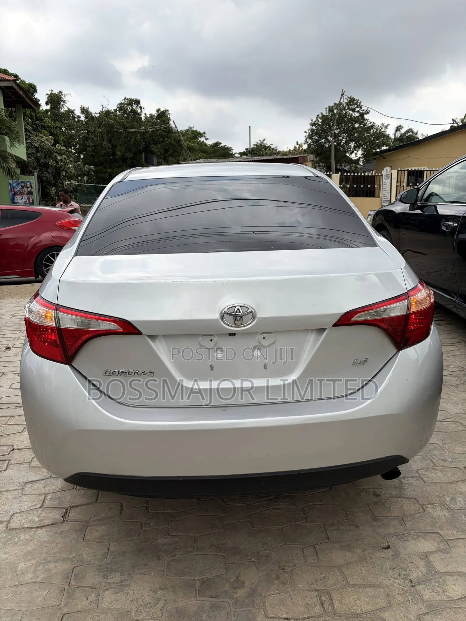 Toyota Corolla LE Eco 4dr Sedan (1.8L 4cyl CVT) 2015 Silver
