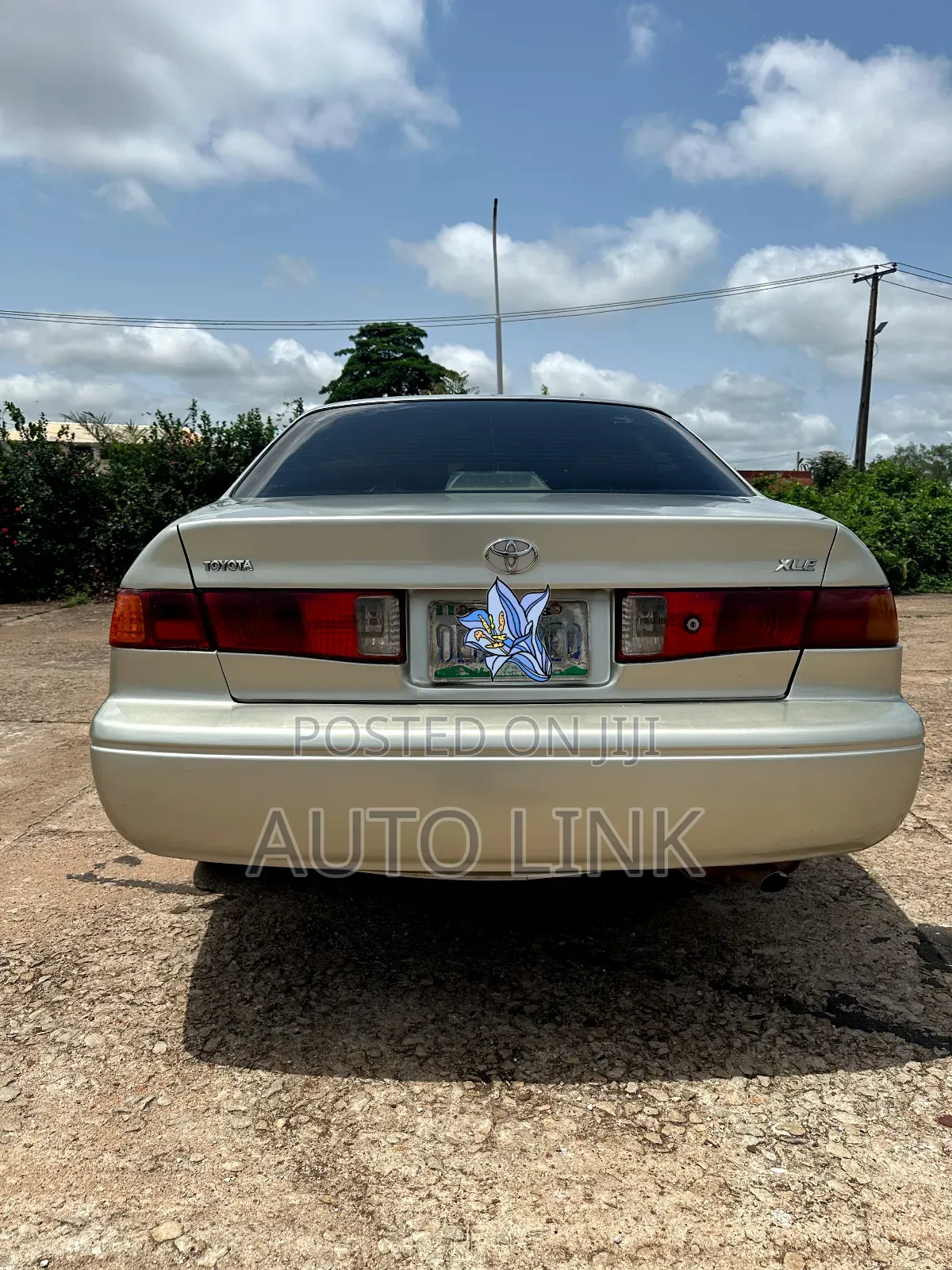 Toyota Camry XLE 4dr Sedan (2.2L 4cyl 4A) 2001 Silver