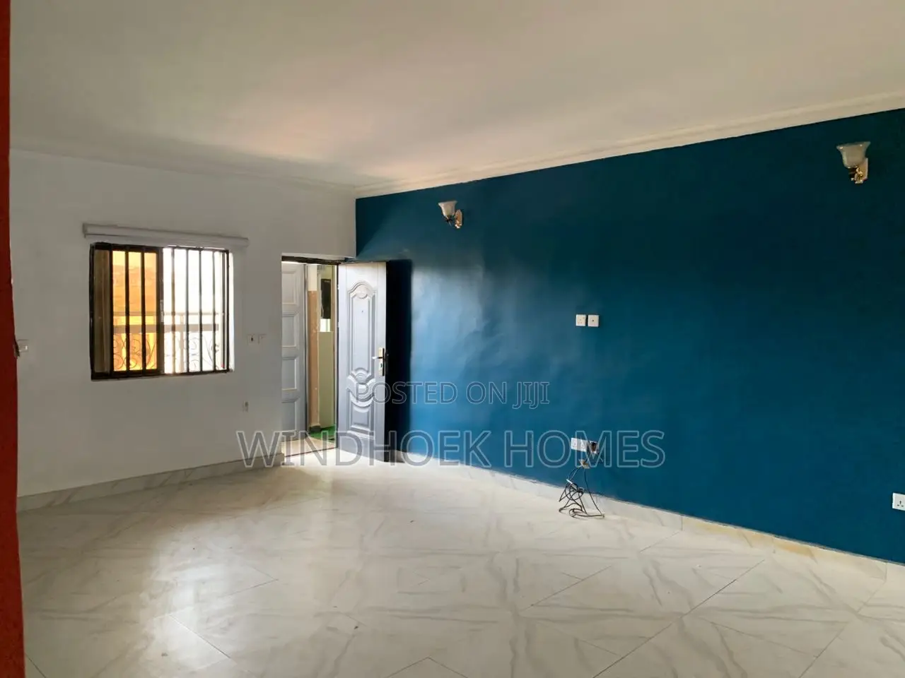 3bdrm Block of Flats in Area 3 for rent