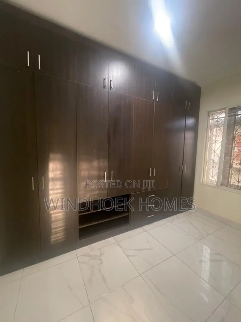 5bdrm Duplex in Kado for rent
