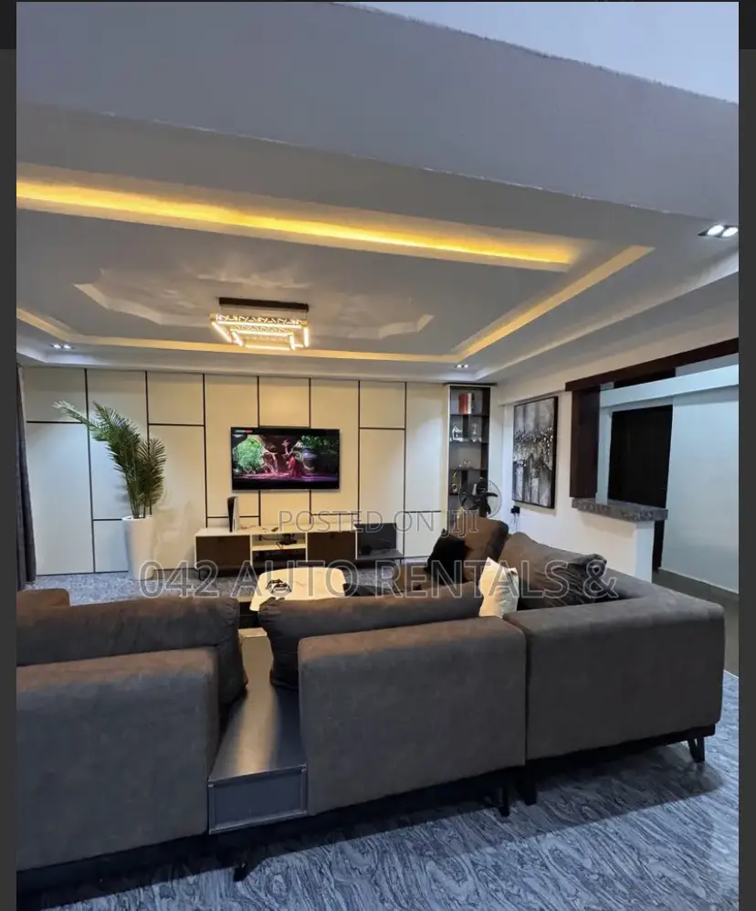 3 Bedroom Penthouse Apartment in Wuye With Ps5 With an Elevator