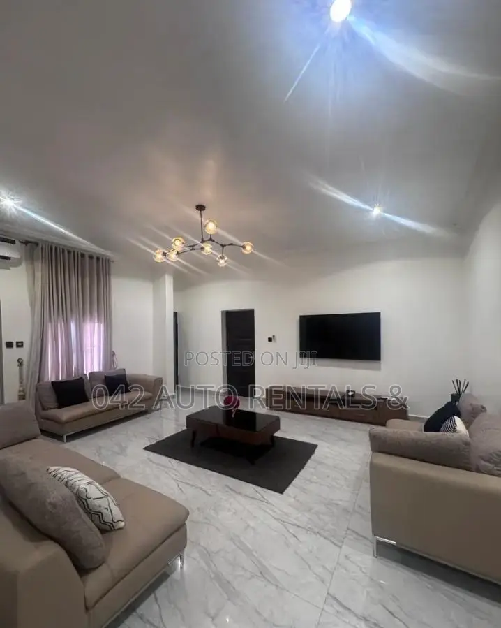 3 Bedroom Apartment in Lifecamp With a Gezabo