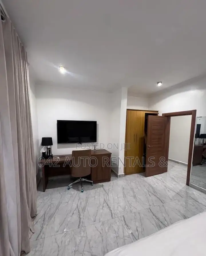 3 Bedroom Apartment in Lifecamp With a Gezabo