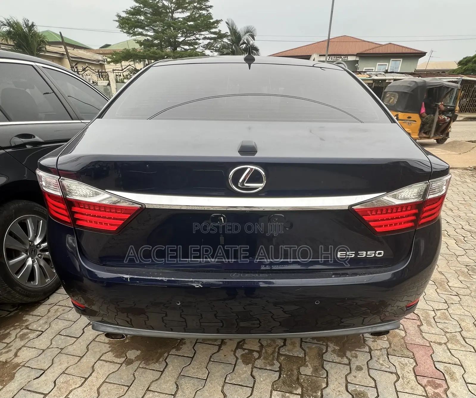 Lexus ES 350 FWD 2013 Blue