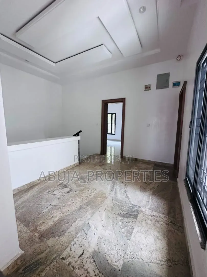 4bdrm Duplex in Jahi for rent