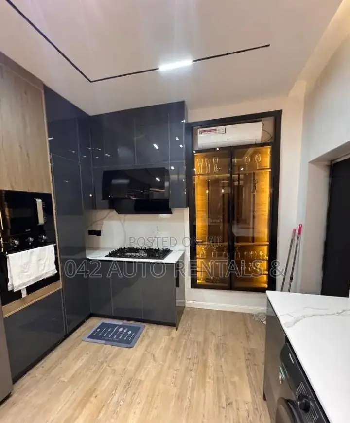 3 Bedroom Apartment in Mabushi