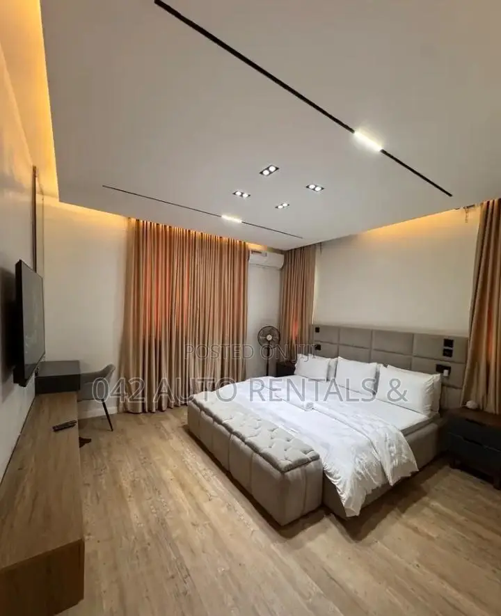 3 Bedroom Apartment in Mabushi
