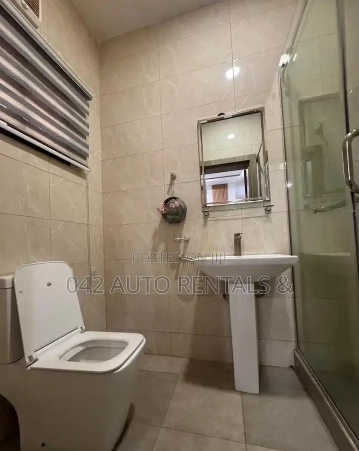 3 Bedroom Apartment in Jahi With Ps5
