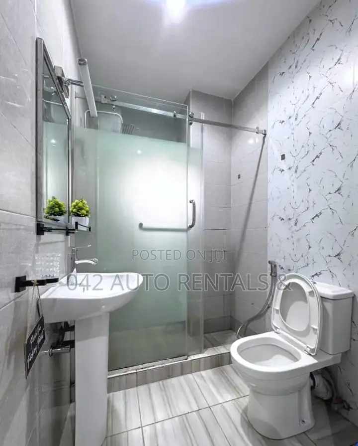 3 Bedroom With Ps5, Aquaruim, Snooker and Table Tennis in Katampe