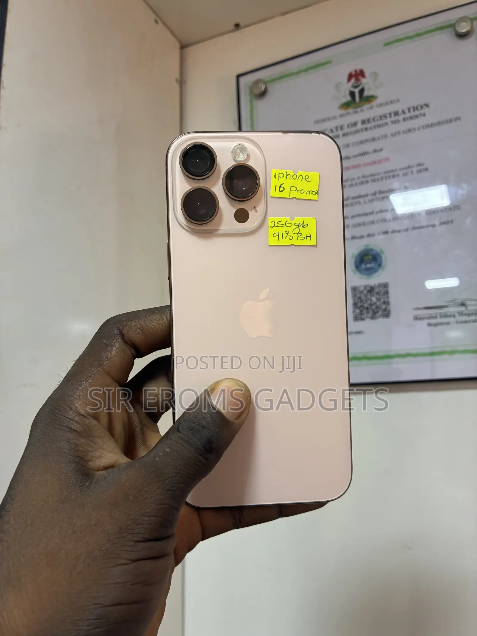 Apple iPhone 16 Pro Max 256 GB Gold