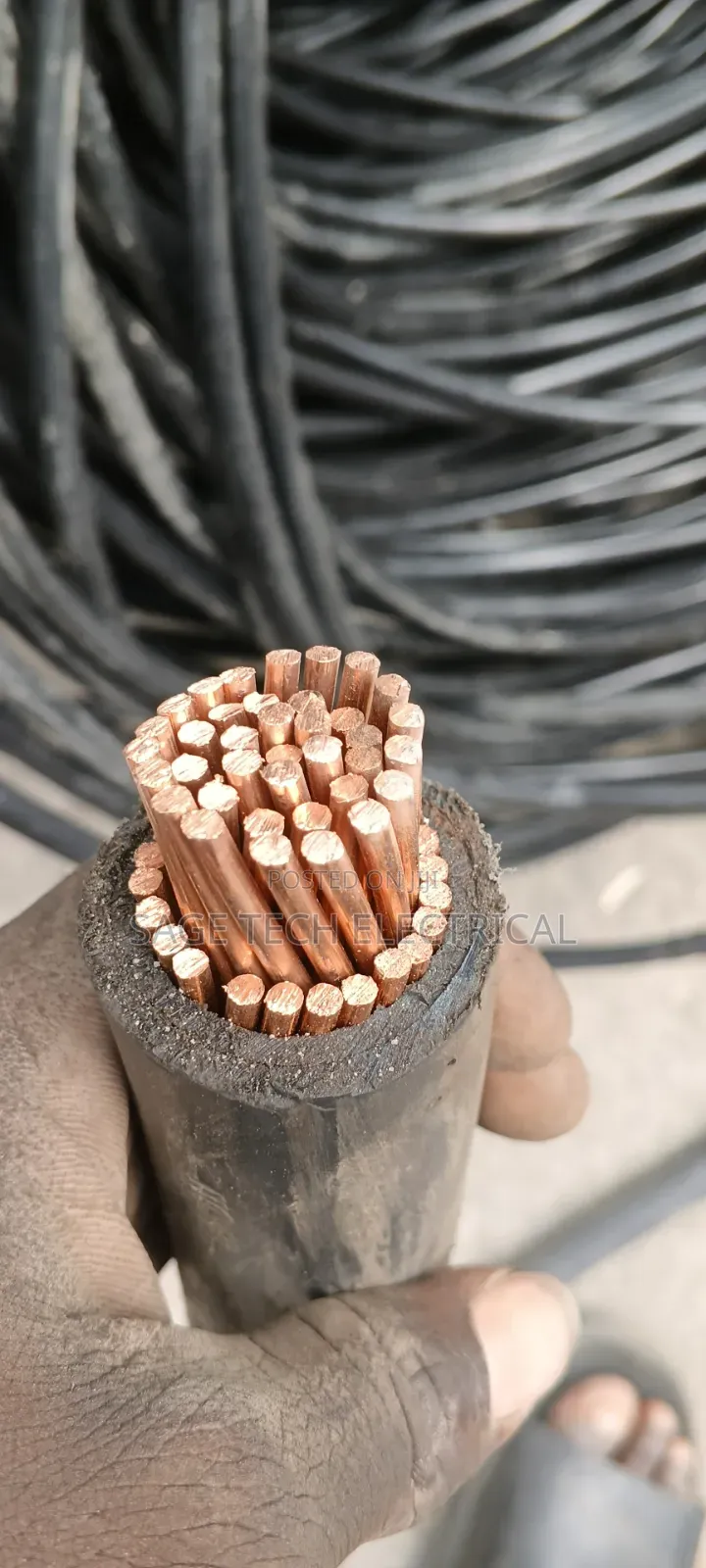 400mm Single Core Xlpe/PVC/Swa/PVC Armoured Cable