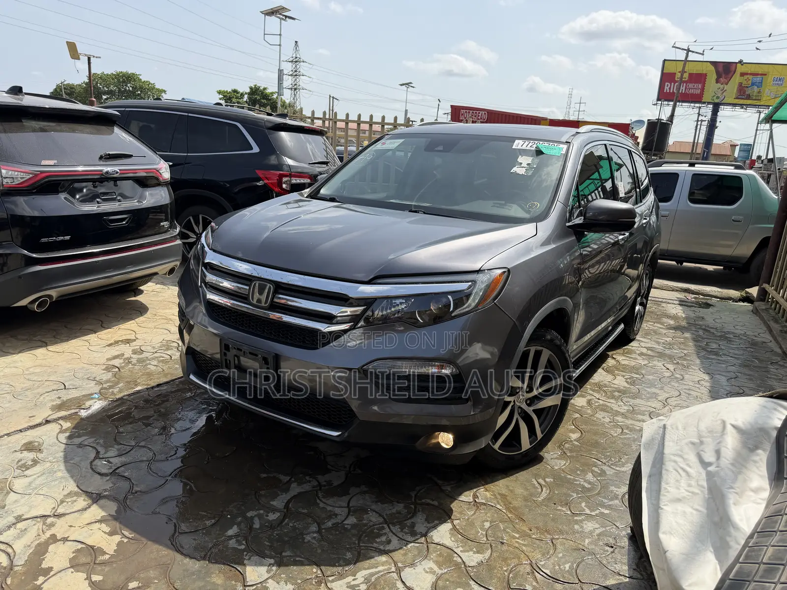Honda Pilot Touring 4dr SUV 4WD (3.5L 6cyl 9A) 2016 Gray