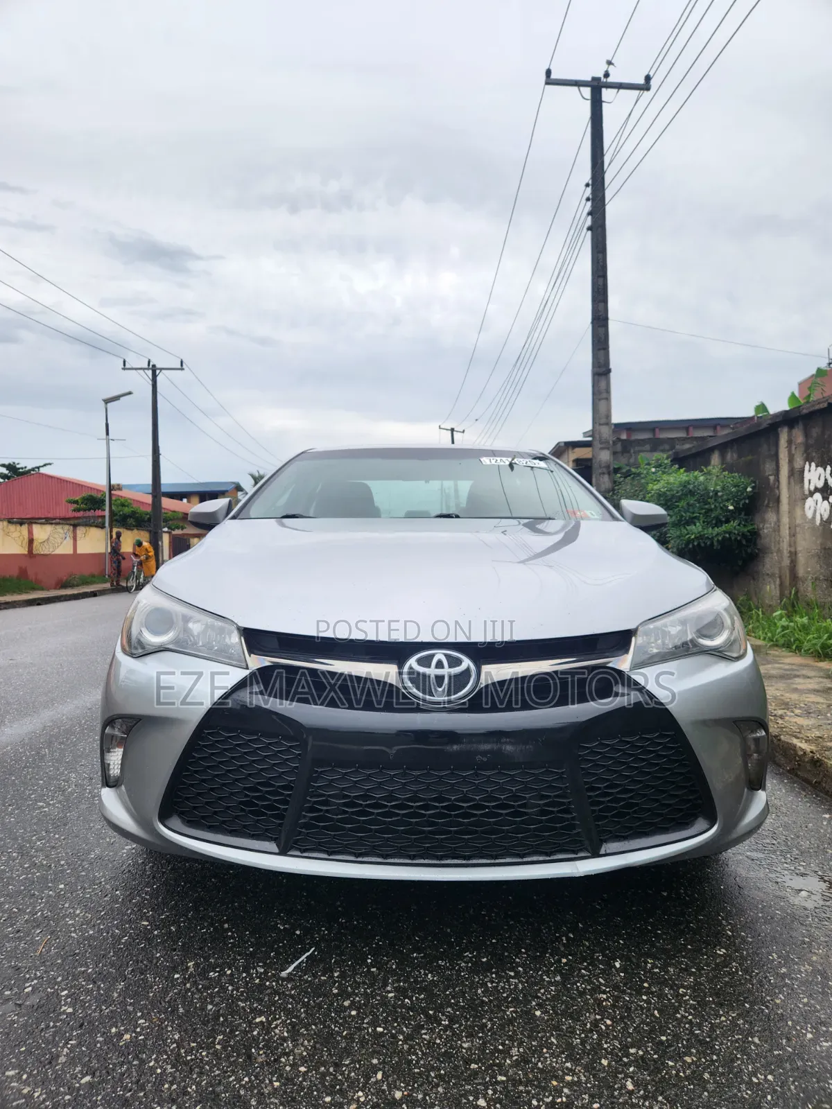 Toyota Camry SE 4dr Sedan (2.5L 4cyl 6A) 2017 Silver