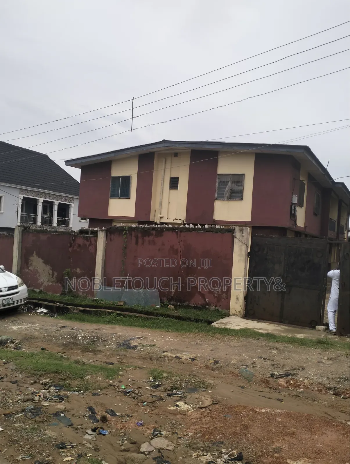 3bdrm Block of Flats in Agodo Ikotun Egbe for sale