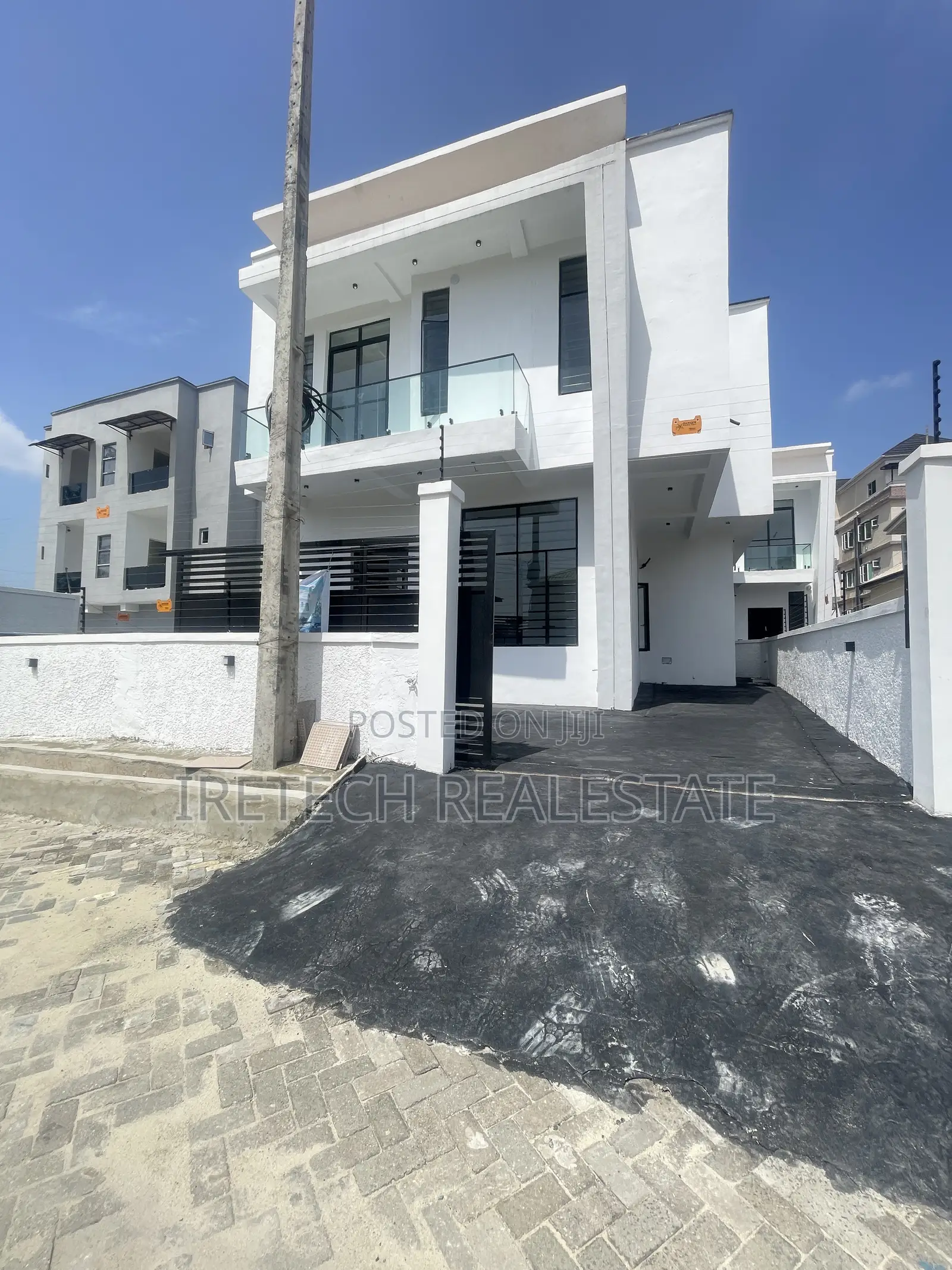 5bdrm Duplex in Ajah By Blenco, Off Lekki-Epe Expressway for sale