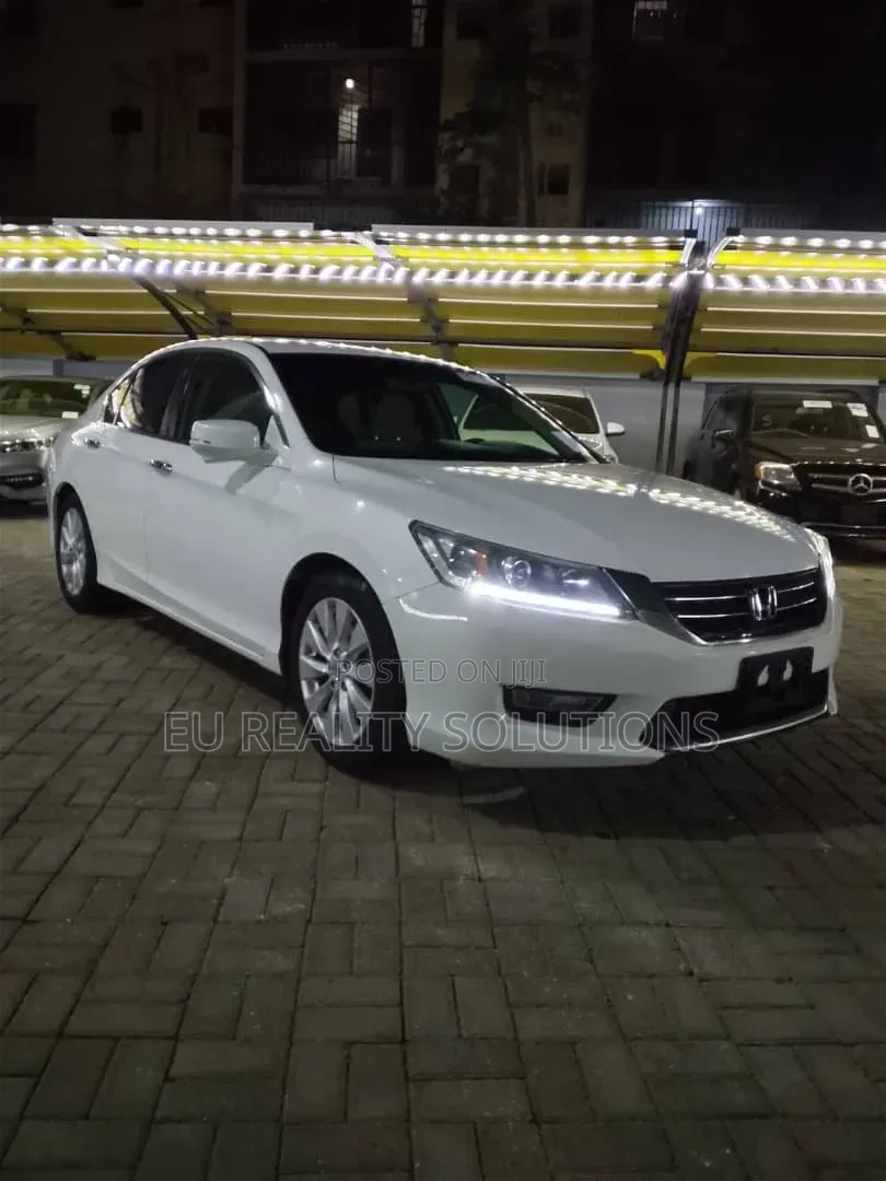 Honda Accord 2013 White