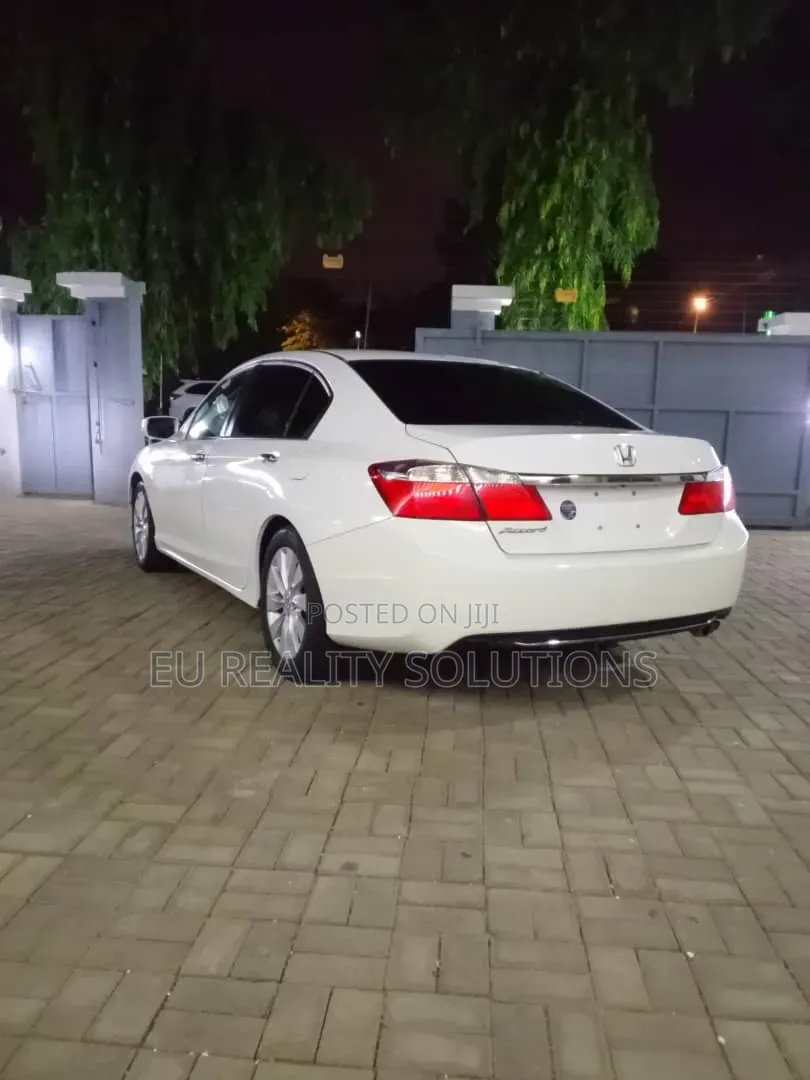 Honda Accord 2013 White