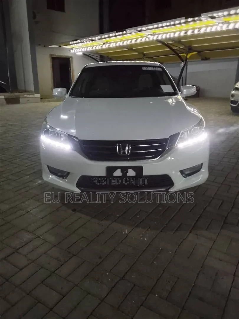 Honda Accord 2013 White