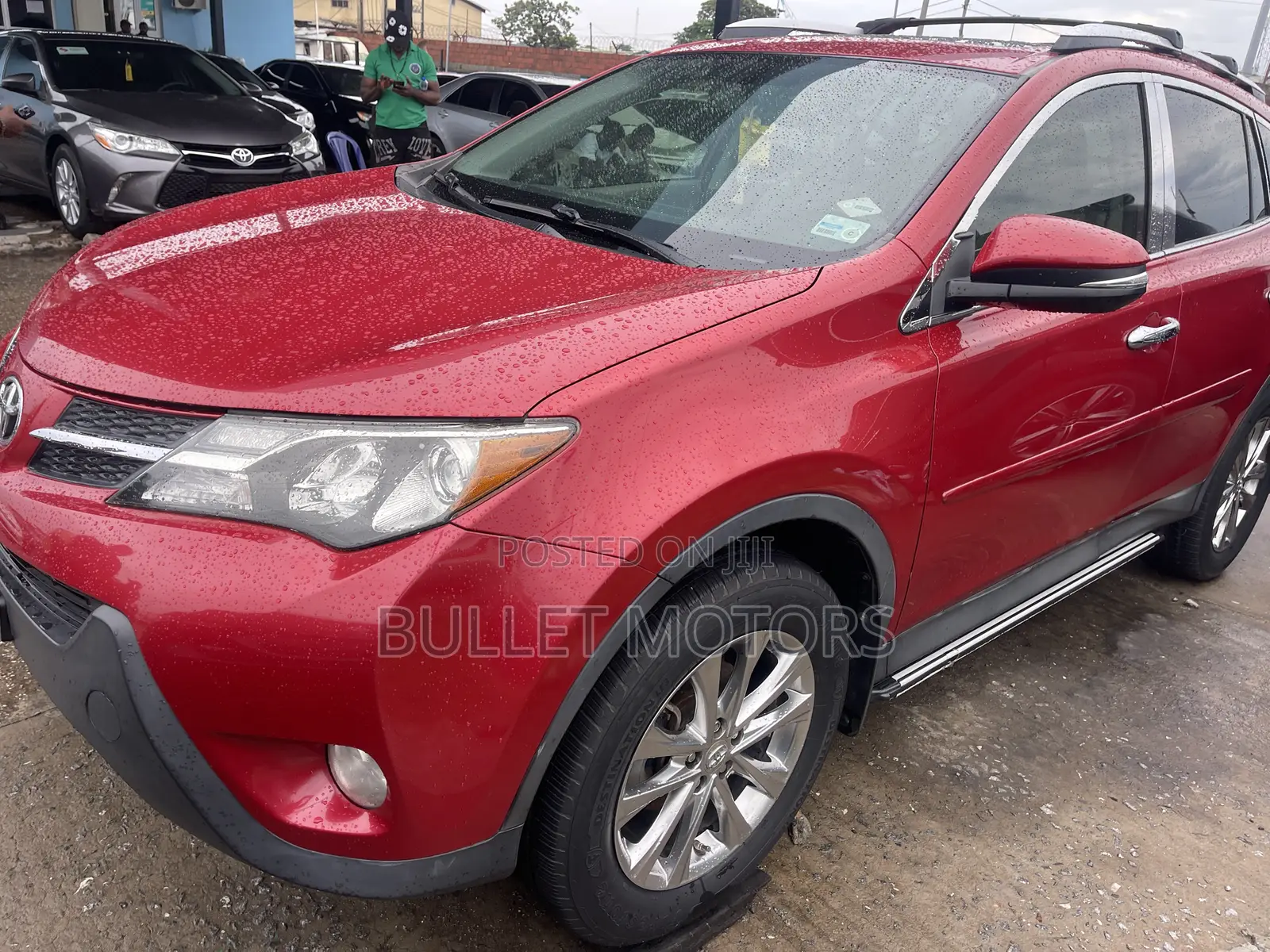 Toyota RAV4 XLE 4dr SUV (2.5L 4cyl 6A) 2014 Red