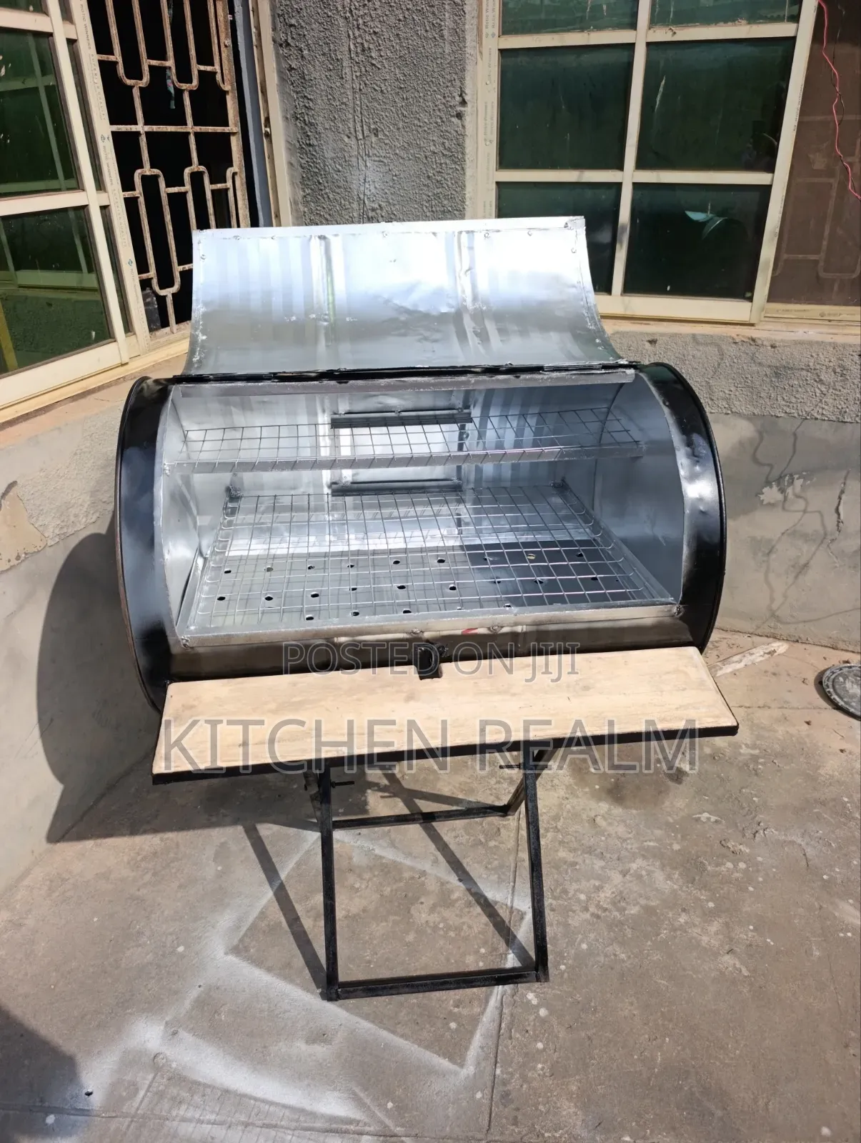Barbecue (Bbq) Grill Stand