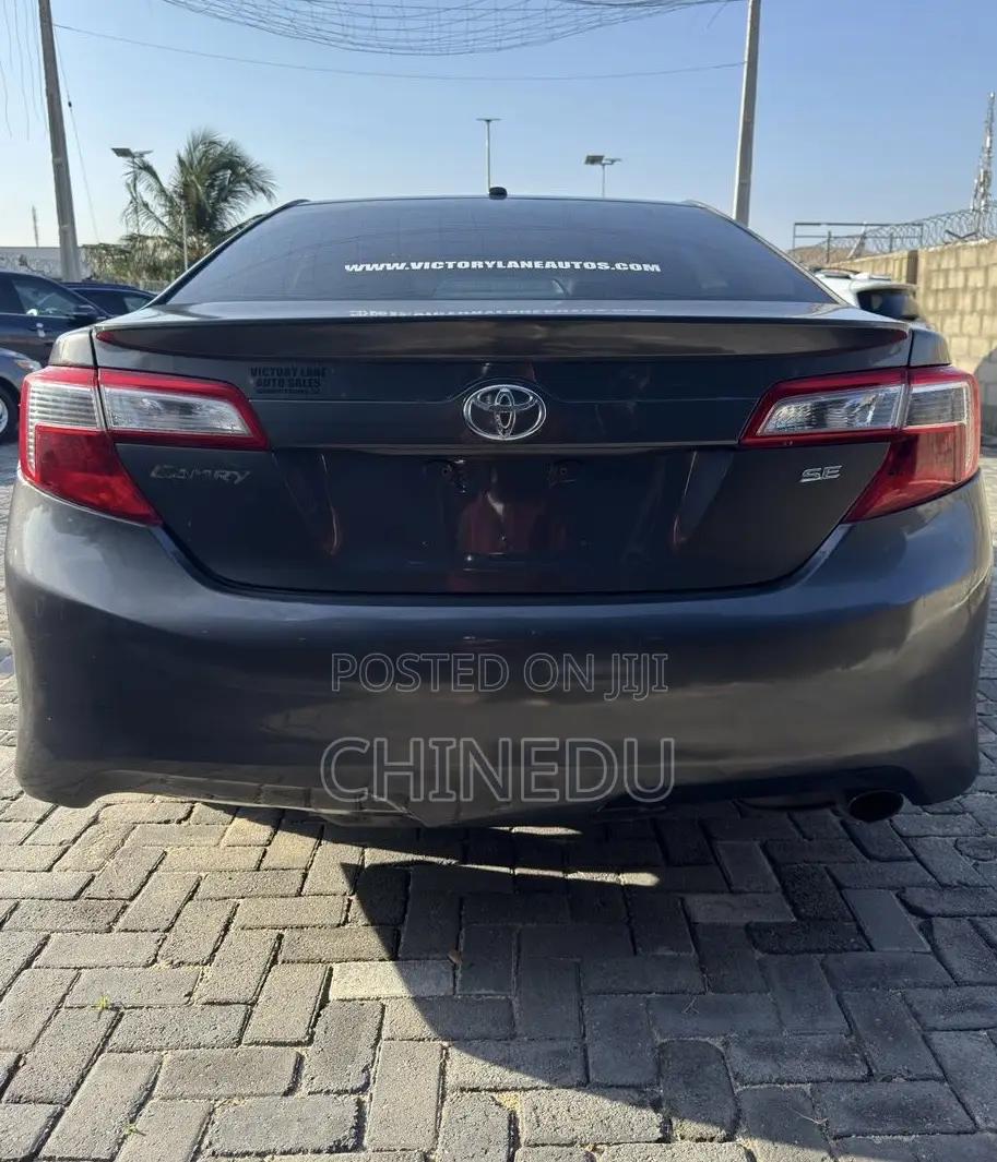 Toyota Camry 2012 Gray