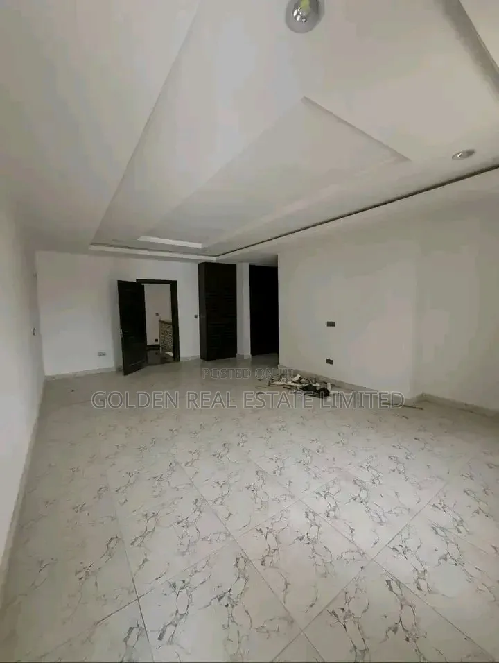 4bdrm Duplex in Guzape District for sale