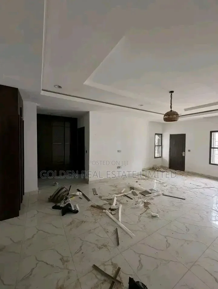 4bdrm Duplex in Guzape District for sale
