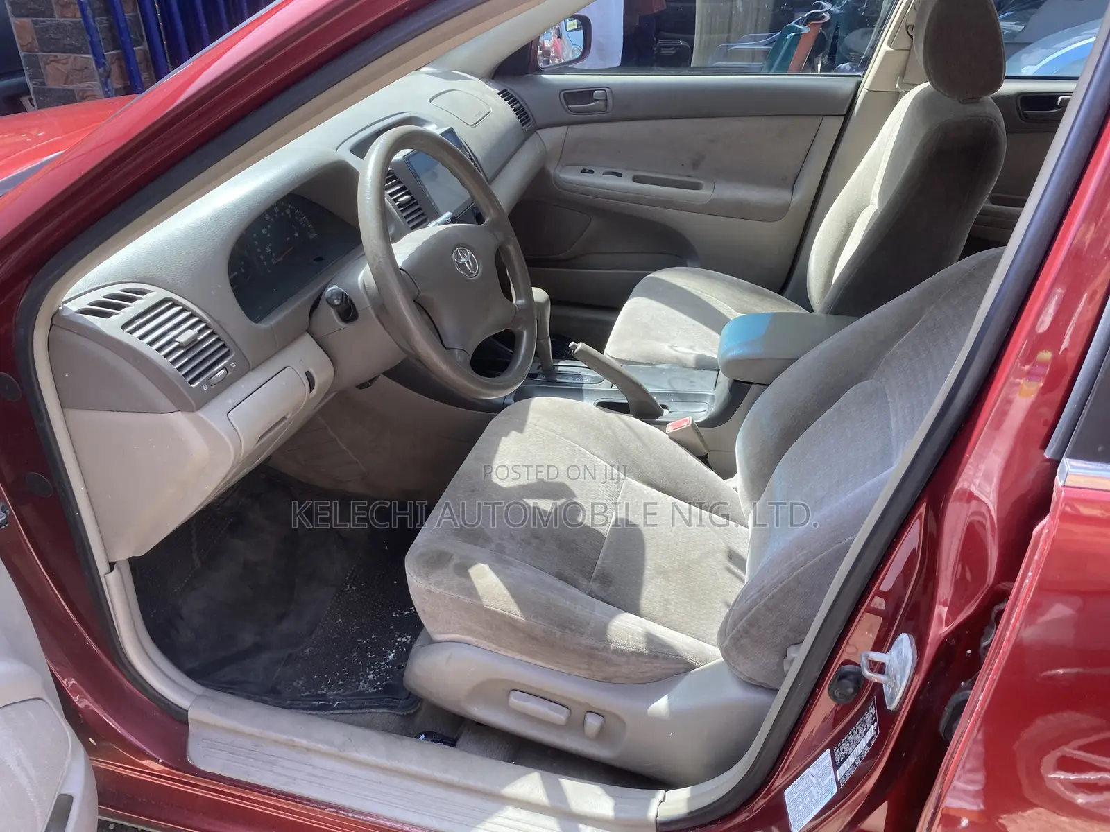 Toyota Camry LE 4dr Sedan (2.4L 4cyl 5A) 2005 Red