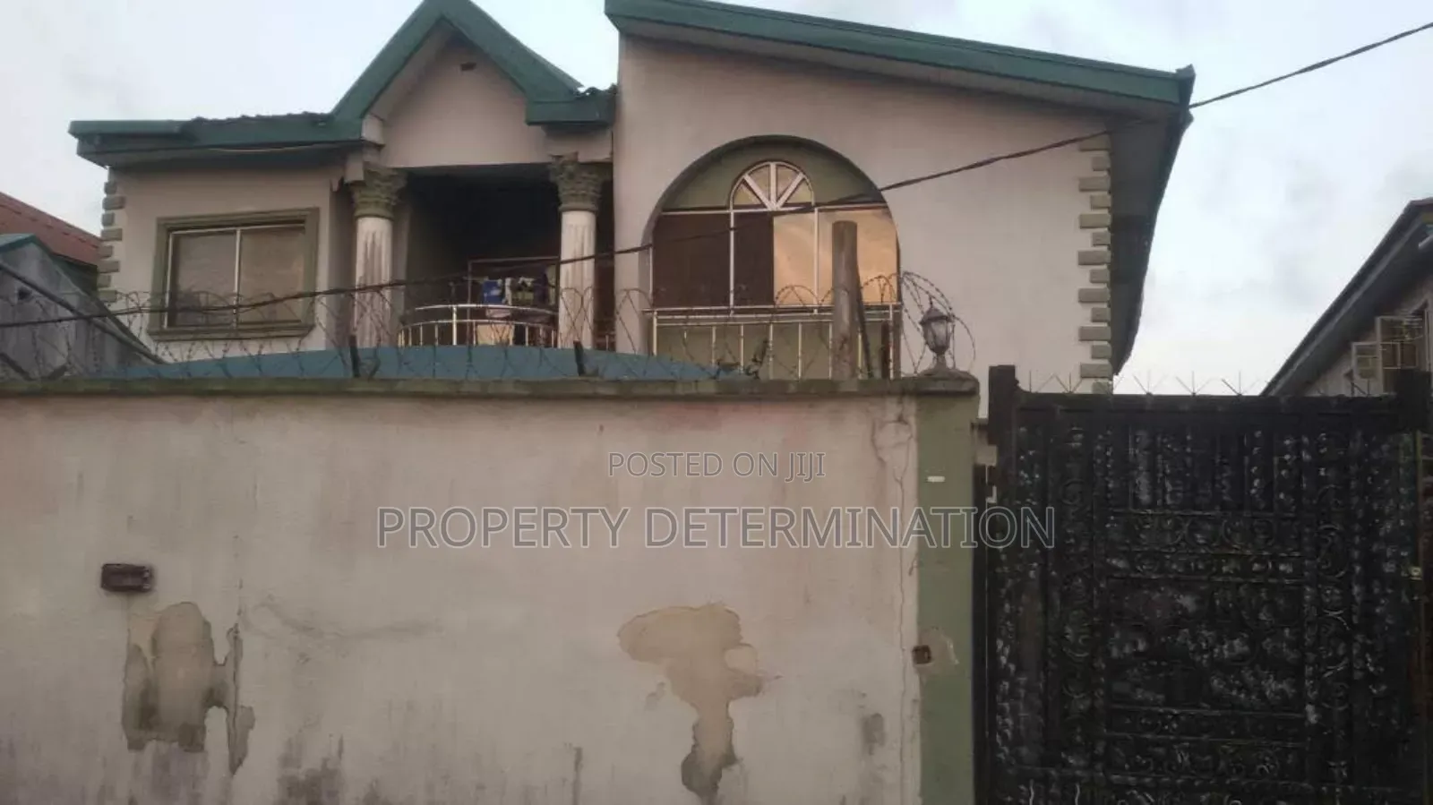 3bdrm Block of Flats in Awoyaya for sale