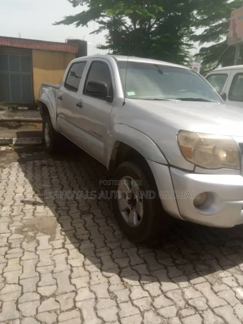 Toyota Tacoma Double Cab V6 Automatic 2011 Silver