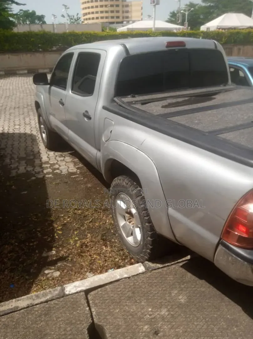 Toyota Tacoma Double Cab V6 Automatic 2011 Silver