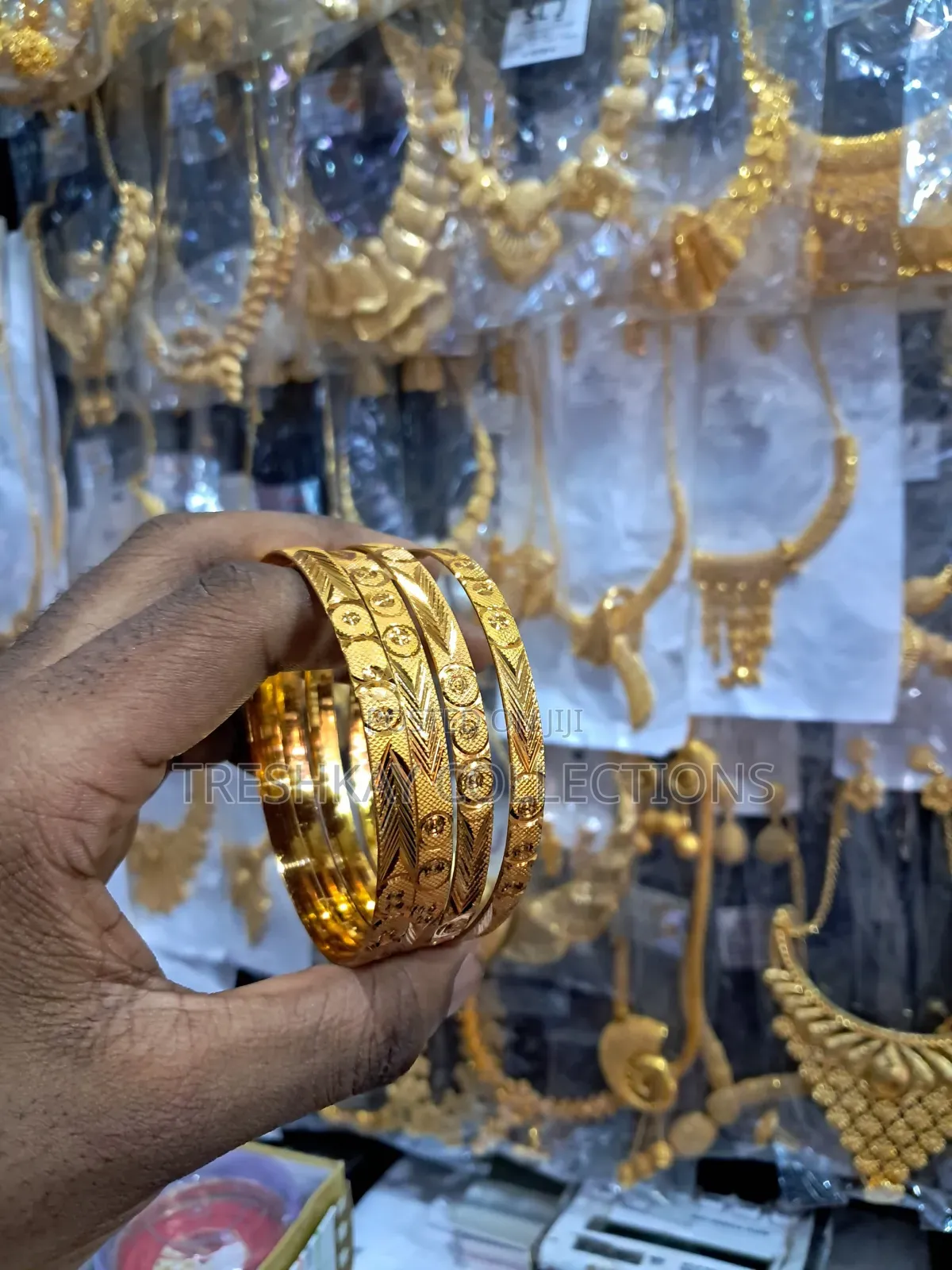 Classy Saudi Bangles 
