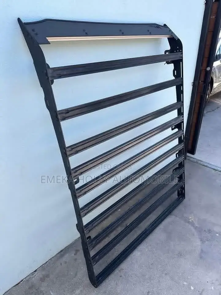 Heavy-Duty Toyota Tacoma Slimline Roof Rack Platform With Led Light