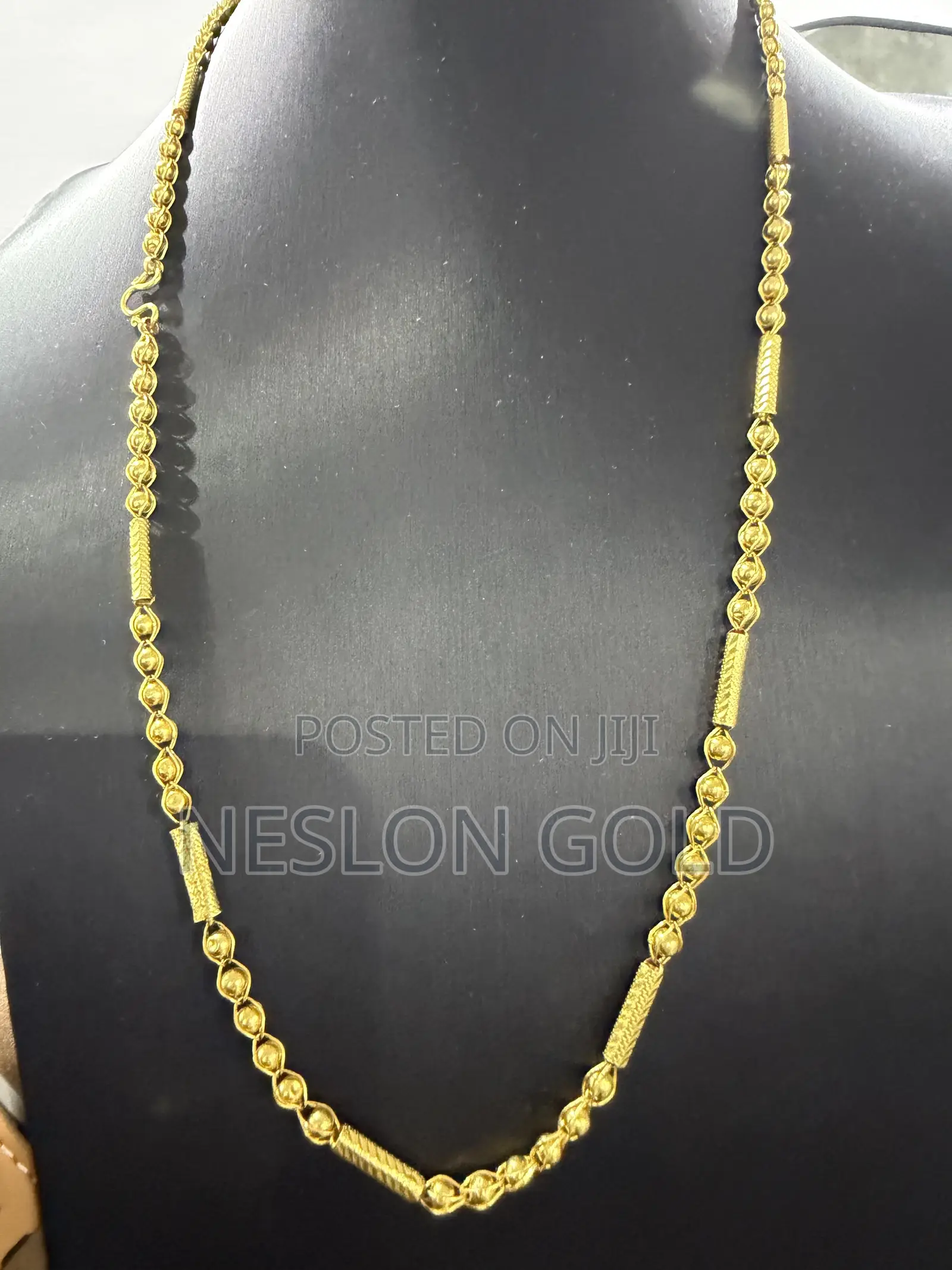22karat Gold Necklace Ball and Bar Design