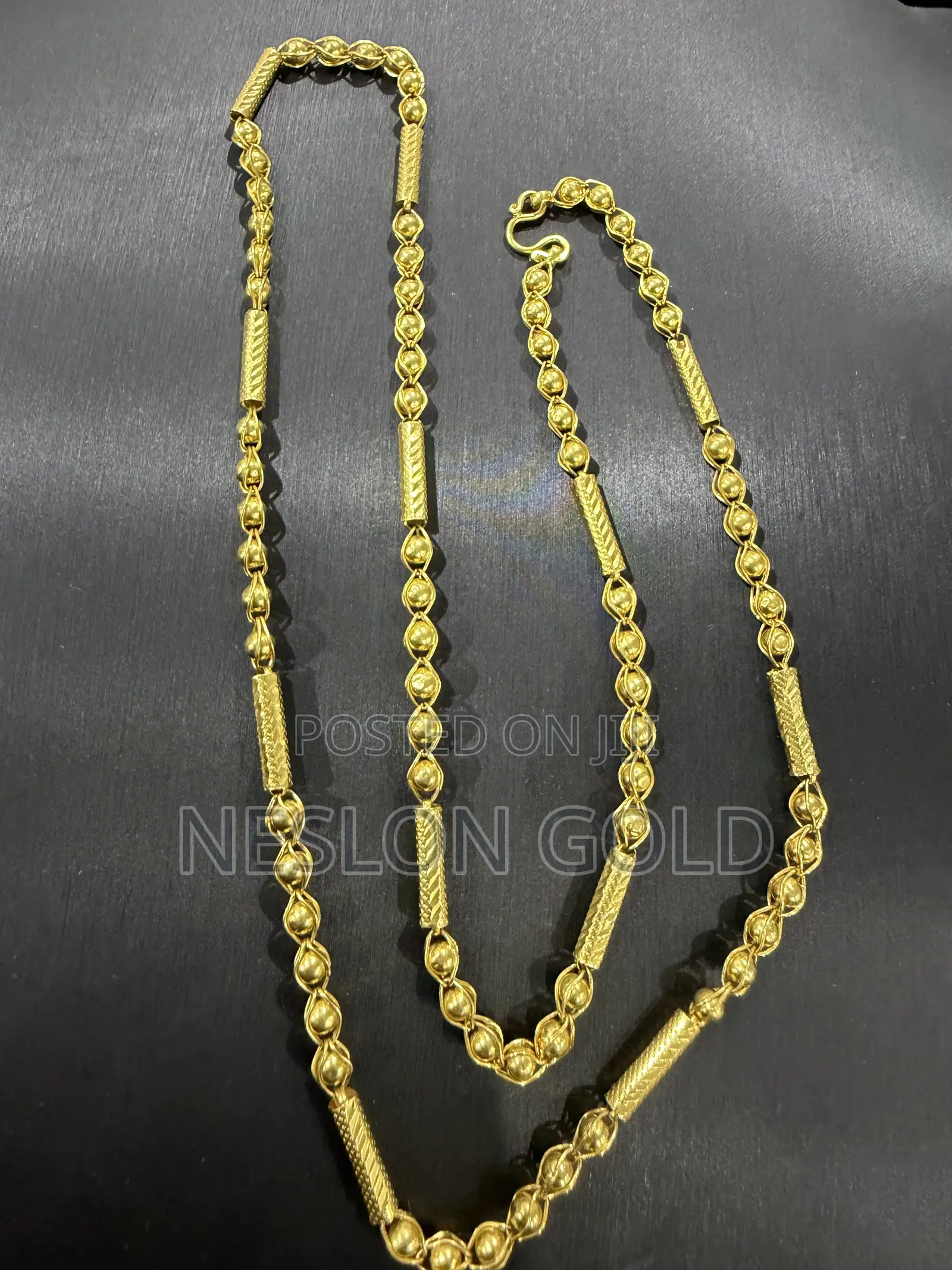 22karat Gold Necklace Ball and Bar Design