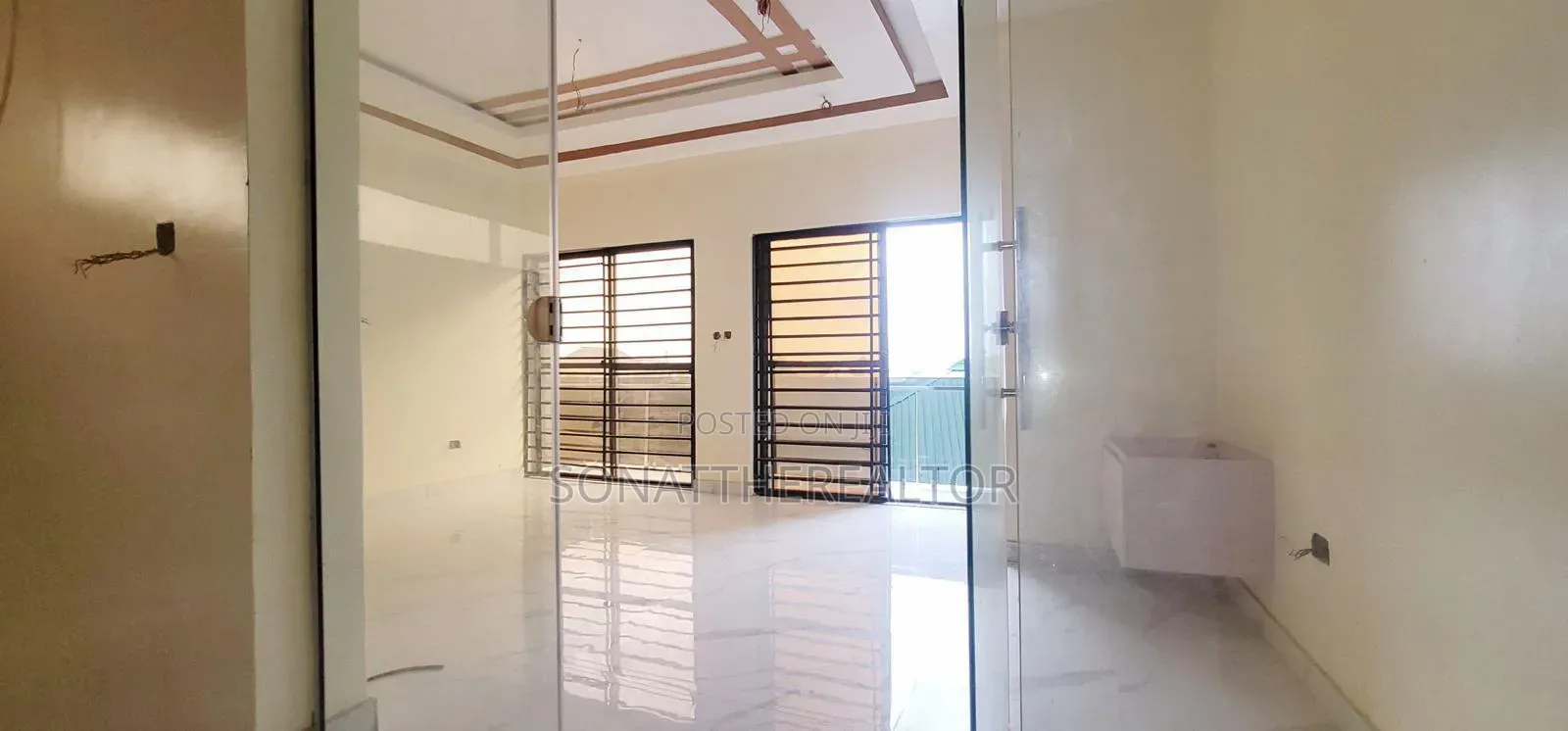 5bdrm Duplex in Akala Express for sale