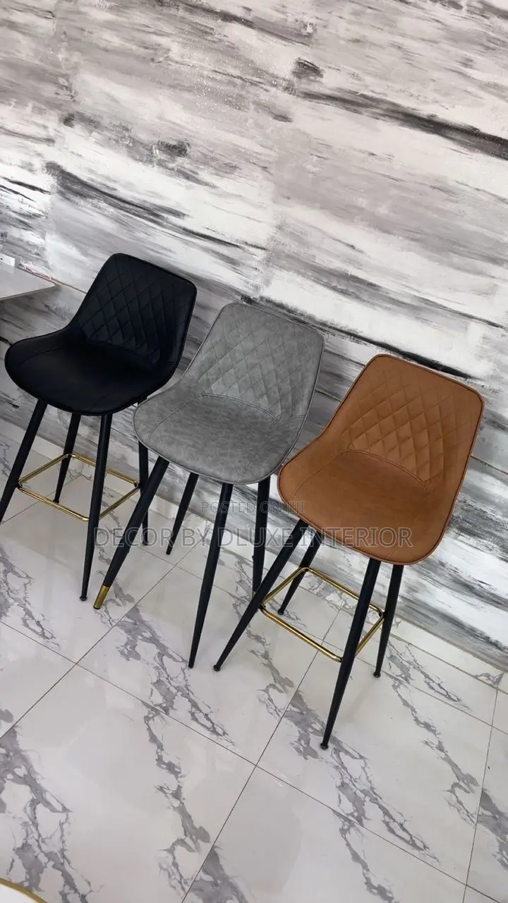 Simple Nordic Luxury Bar Chair With Backrest