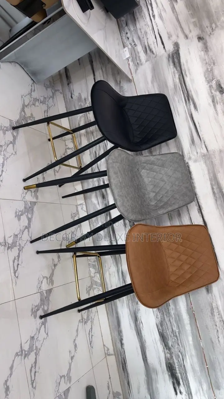 Simple Nordic Luxury Bar Chair With Backrest