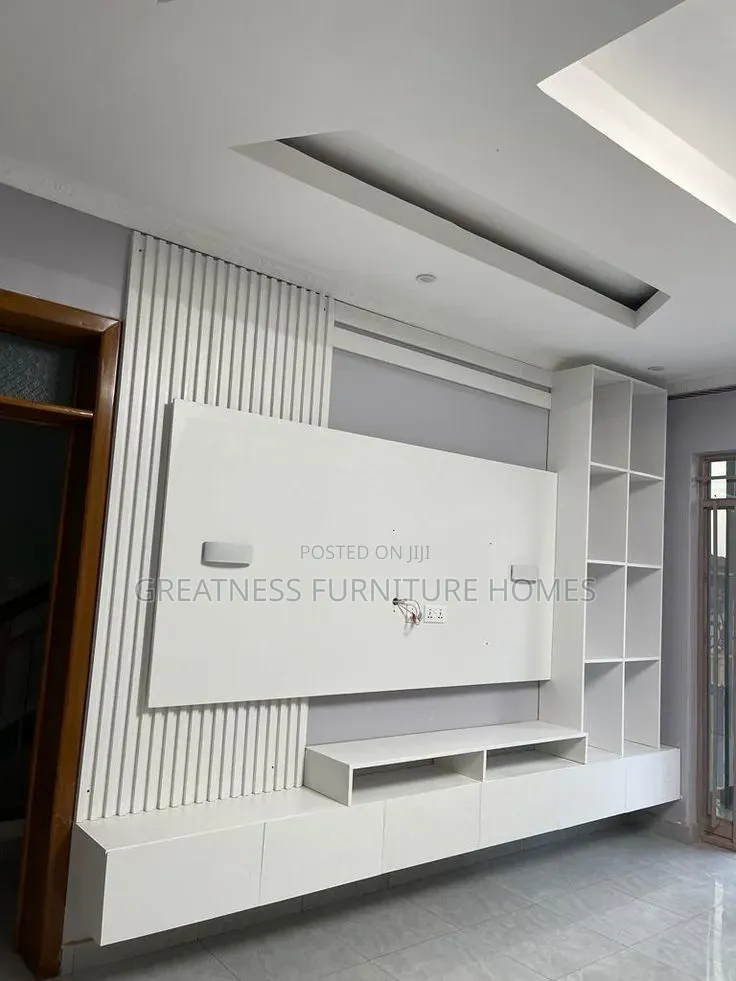 Exclusive Tv Console and Stand