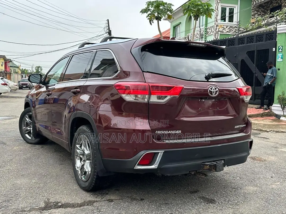 Toyota Highlander Limited Platinum 4x4 V6 (3.5L 6cyl 8A) 2017 Burgundy