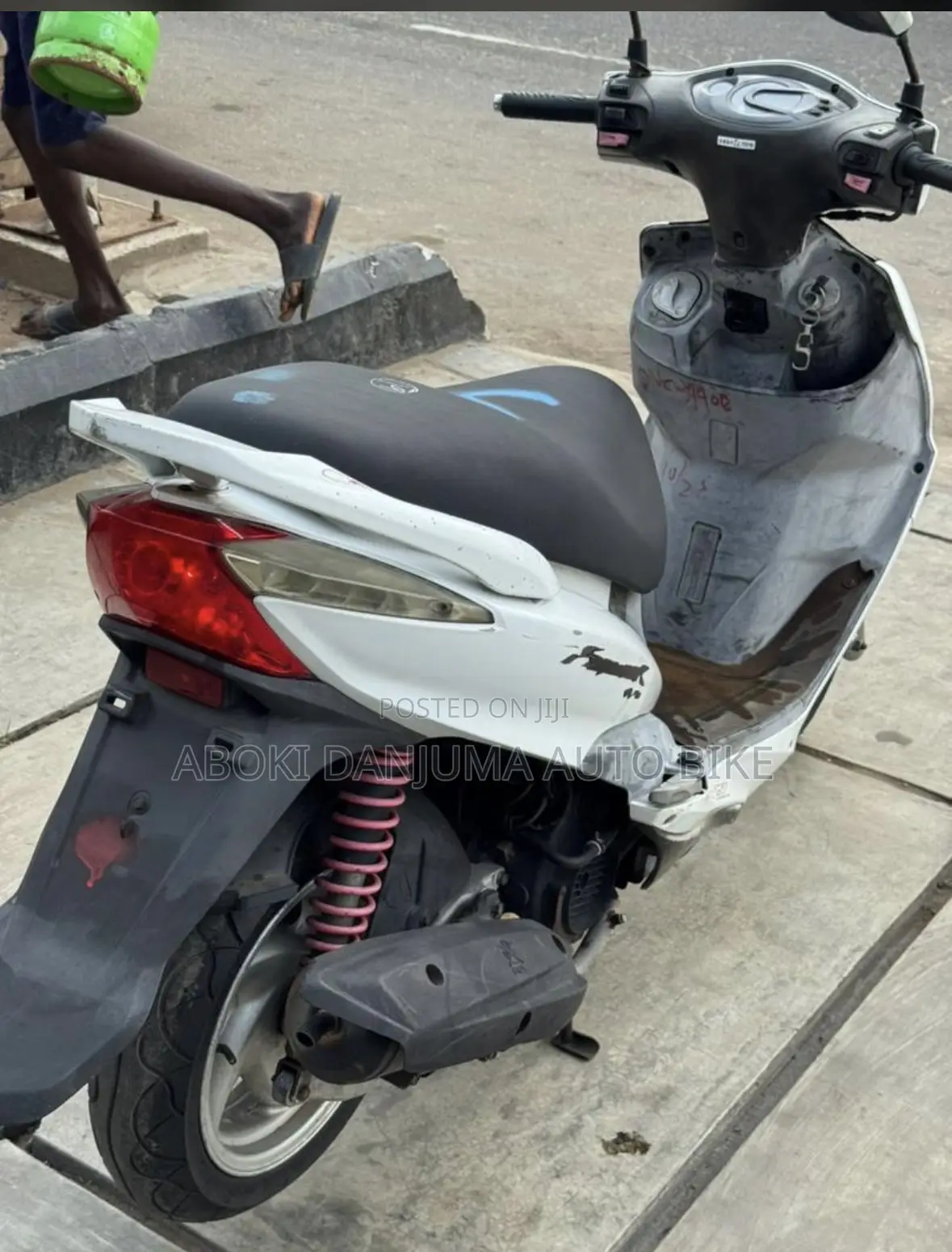 SYM Symnh 2019 White