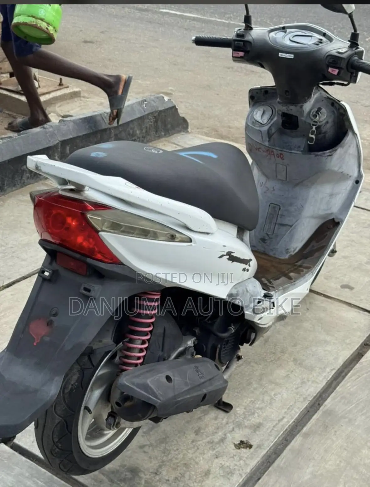 SYM Symnh 2019 White