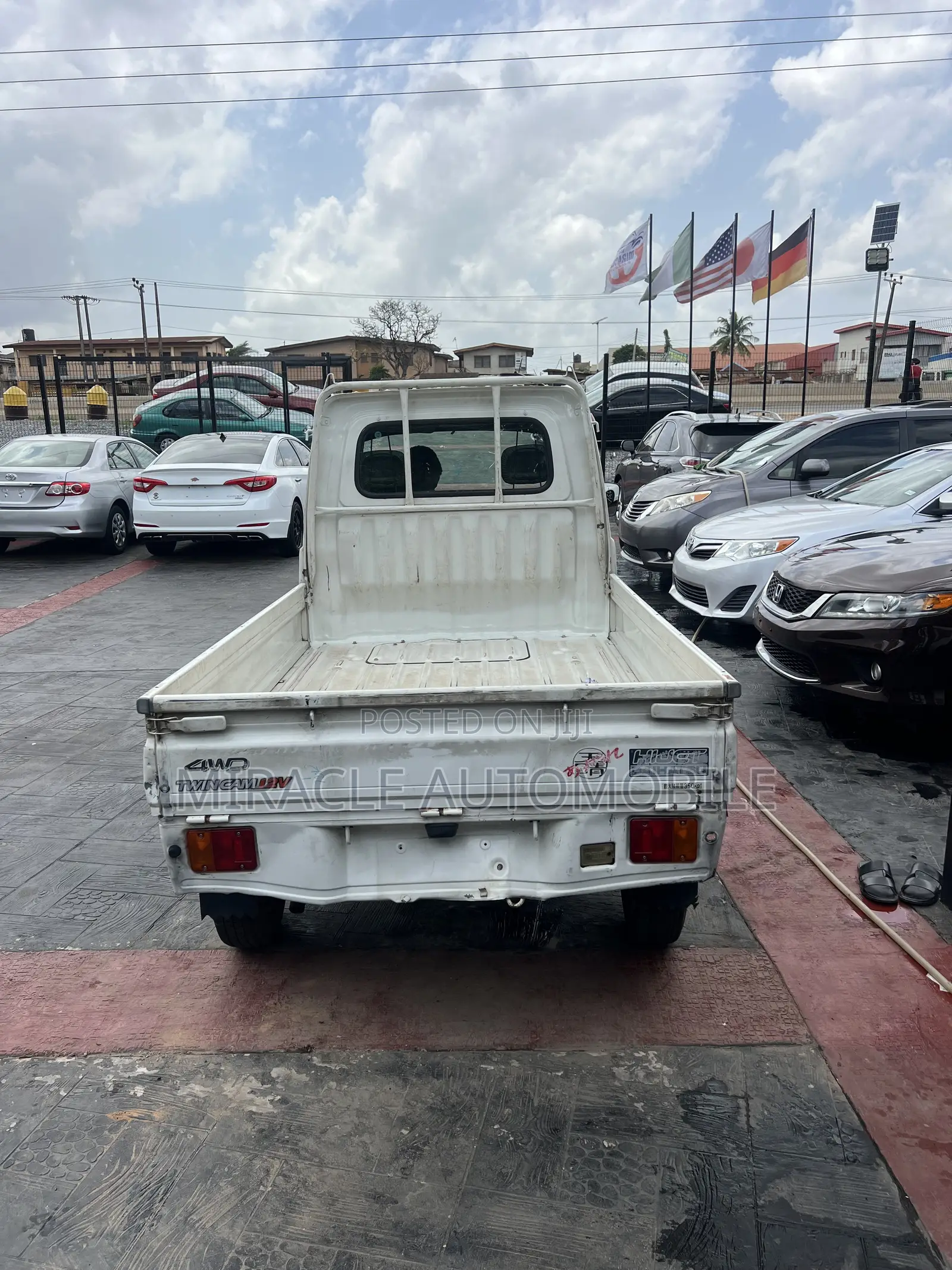 Daihatsu HIJET 2010 White
