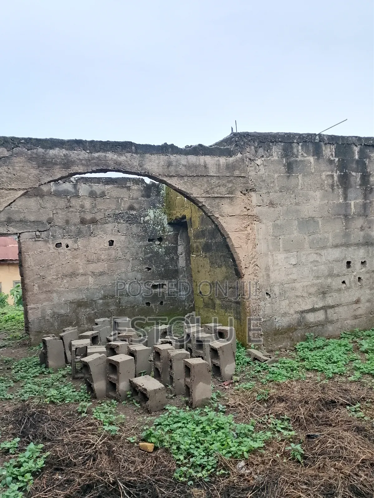 5bdrm Bungalow in Ilesa for sale
