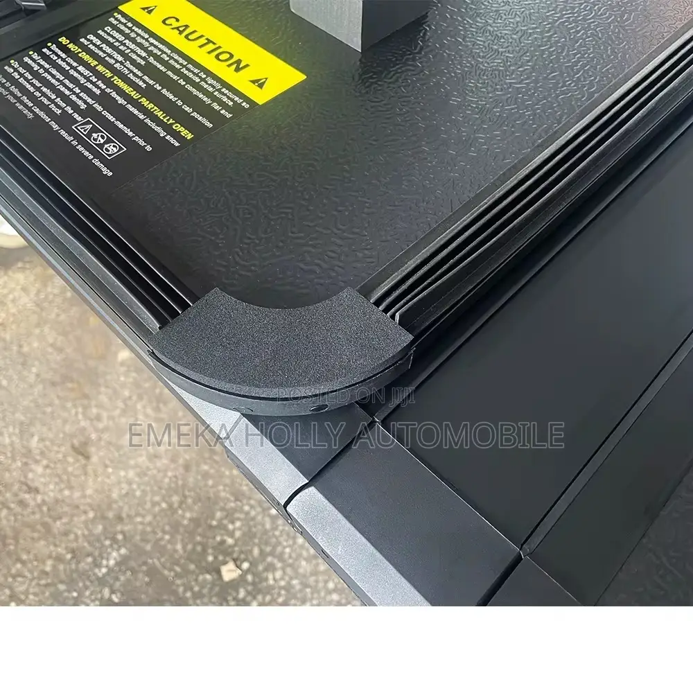 Brand New Tri-Fold Tonneau Bed Cover for Ford Ranger