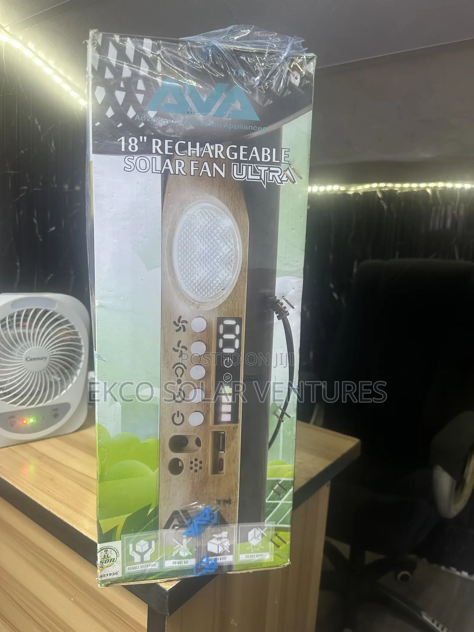 Ava 18-Inch Rechargeable Solar Fan